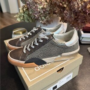 Dolce Vita Zina Sneakers